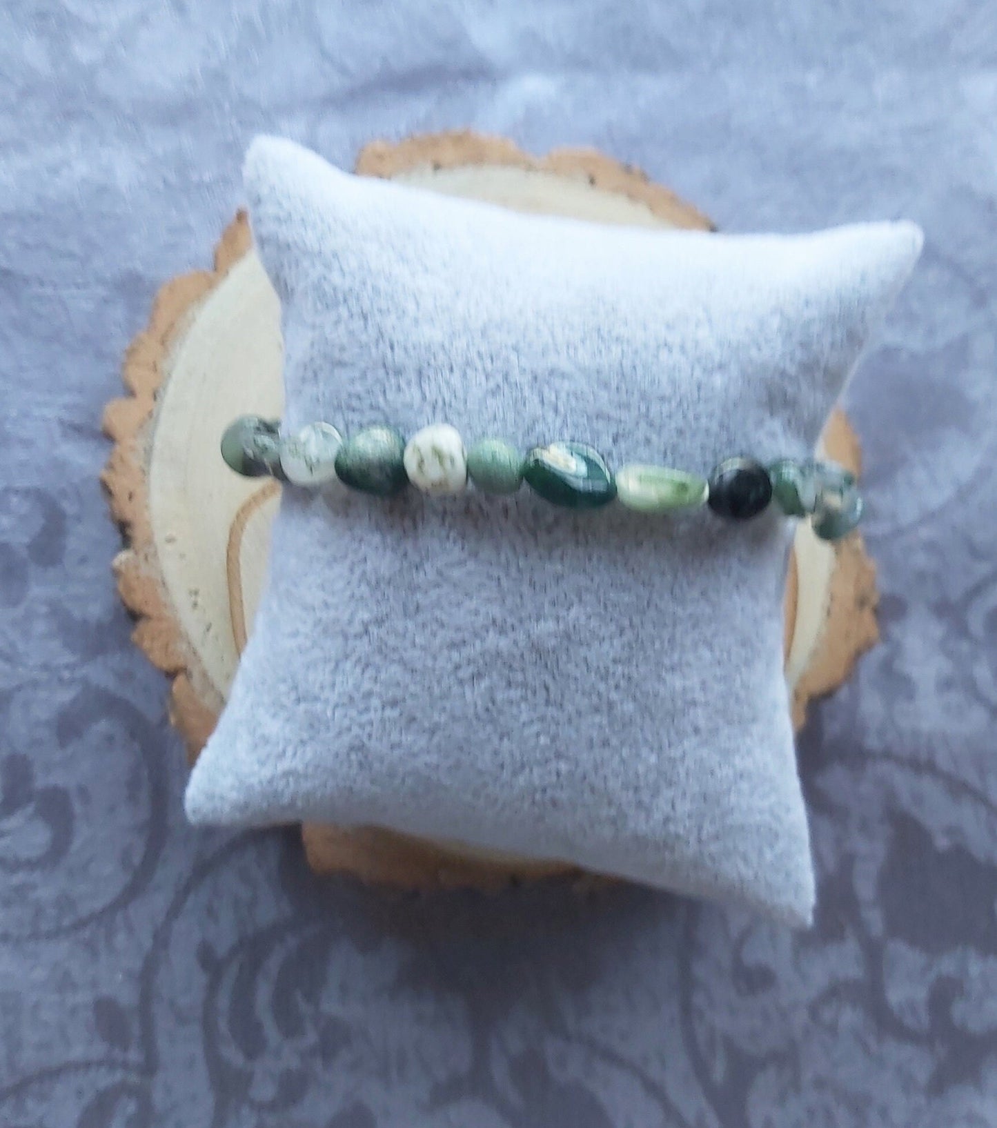 Handmade Moss Agate Crystal Healing Bracelet: Gemstone Detox